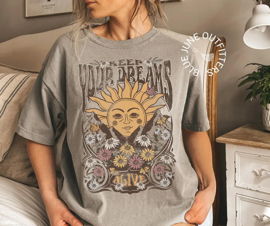 Keep Your Dreams Alive | Comfort Colors Trippy Nature Tee