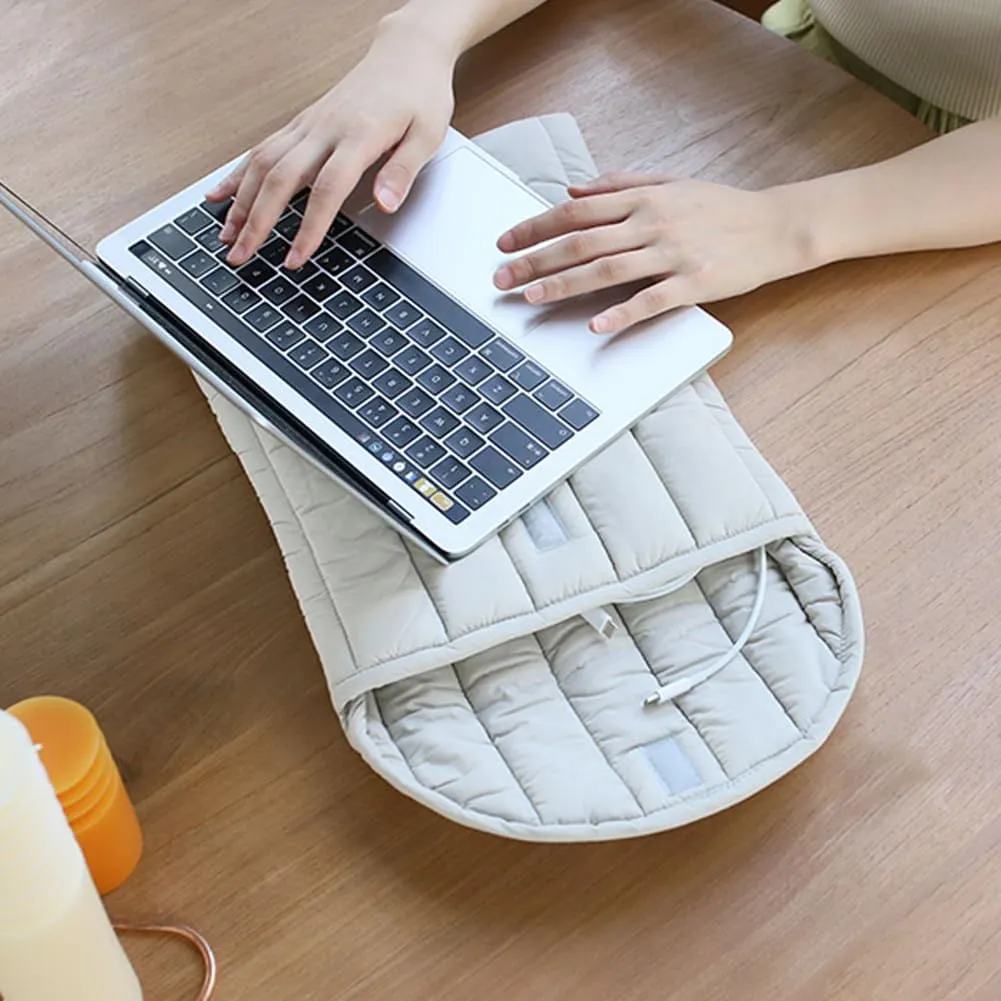Puffy Laptop Sleeve 15-16 Inch Streak-Beige, Protective Carrying Case for Men and Women, Cute Case Bag Compatible with 15 and 16 Inch Laptops, for MacBook Air M2, Asus/Dell Xps in Cover